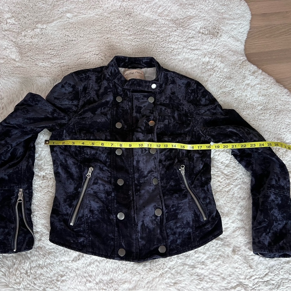 Free people duck till dawn velvet jacket size S. - Picture 13 of 16